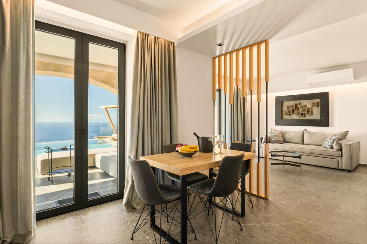 Villa Mani Theasis *